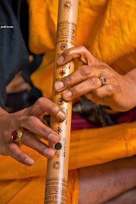  Bagi anda yang menyukai alat musik tentunya niscaya mengetahui apa saja alat musik tradisio Alat Musik Tradisional Indonesia dan Fungsinya