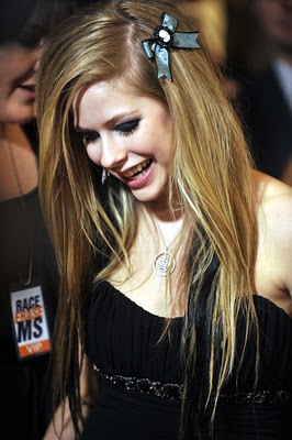 2. Avril Lavigne Hairstyles