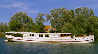 The Elegant ROI SOLEIL, French Hotel Barge - Contact ParadiseConnections.com