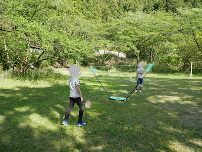 ガラガラ山キャンプ場 健康遊具広場 バドミントン