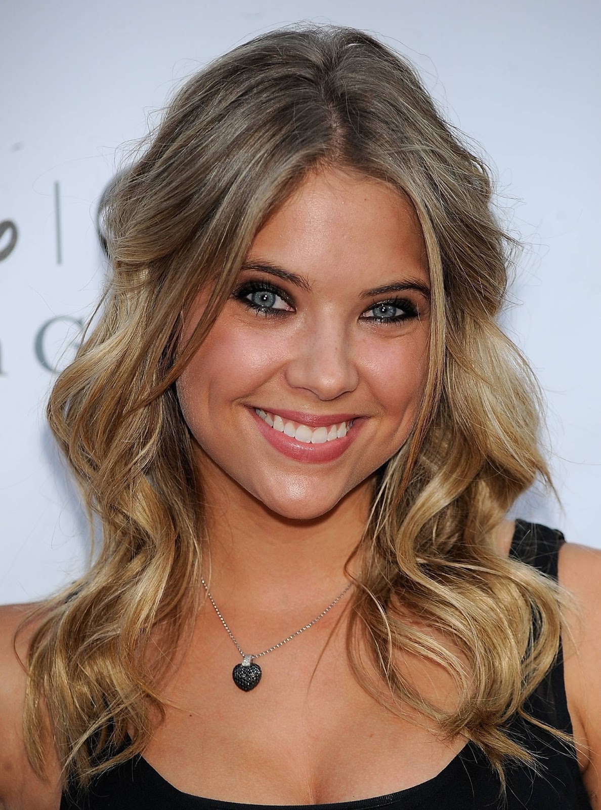 Hairstyles For Long Hair 2013 Homecoming Hairstyles