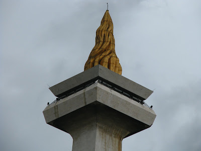 DataPedia: Profil Deskripsi Monas - Monumen Nasional