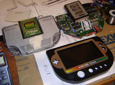 inside Atari 7800 portable ben heck