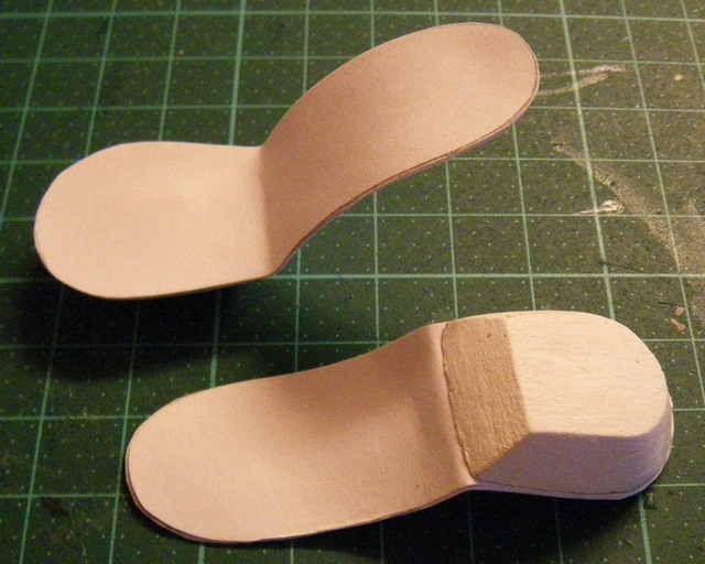 ... to make sure that the outer soles would stay even when glued in place