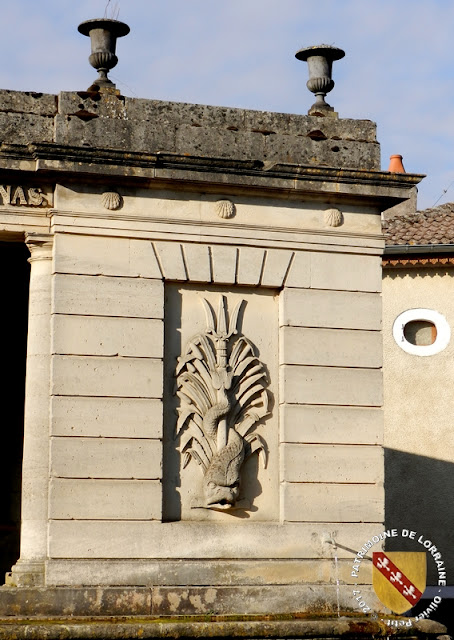 HOUDELAINCOURT (55) - Le lavoir-fontaine (1848-1851)