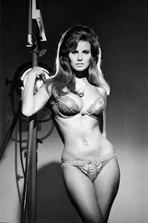 Raquel Welch Hot