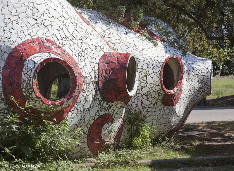 herwig-soviet-bus-stops-7