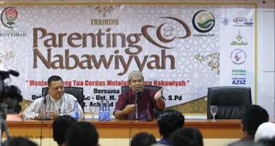 Parenting Nabawiyah Ust Budi Ashari