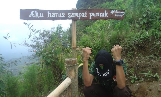 aku harus sampai puncak