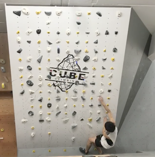 MOON BOARD KOREA - Cube Climbing