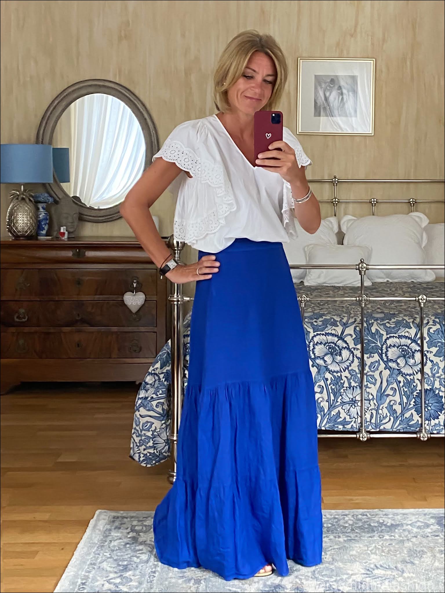 my midlife fashion, phase eight arvinder linen tiered maxi skirt, see by Chloe broderie anglaise blouse, havaianas slim fit gold metallic flip flops