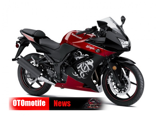 OTOMOTIF News Komparasi Kawasaki New Ninja 250 injeksi Vs 