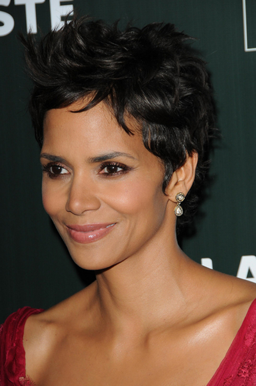 Halle Berry Popular Hairstyle 7