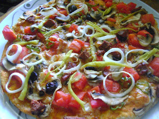 Mediterranean Home Made Pizza (Akdeniz Usulu Pizza)