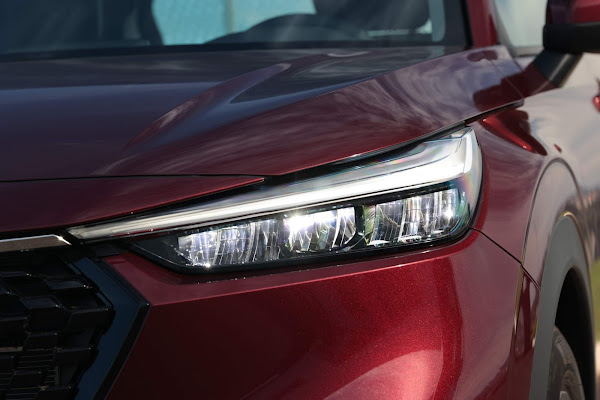 Honda New HR-V 2023 - faróis de LED