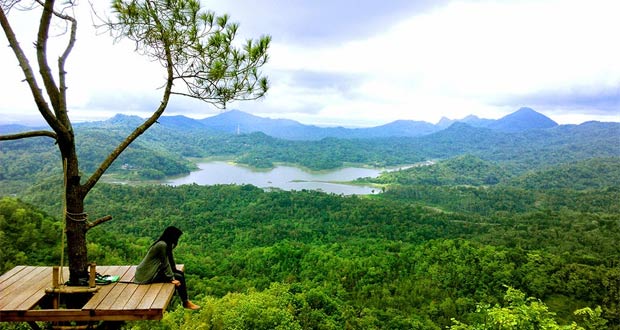 Pemandangan Kalibiru Kulonprogo