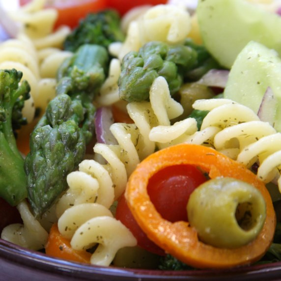 Springtime Pasta Salad #veggies #saladrecipes