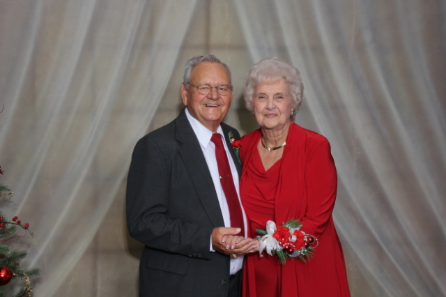  KY renewed their vows in a 60th wedding anniversary ceremony along with 