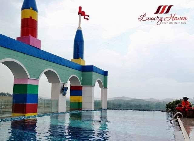 johor bahru iskandar malaysia legoland hotel pool