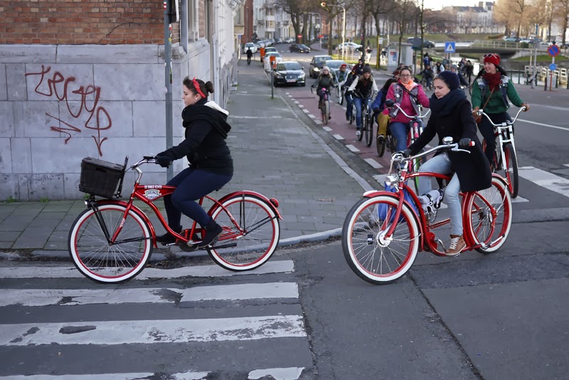 Ghent New year cruise - Chopaderos beachcruiser Kustom Belgium beachcruiser bicycle vélo custom chopper