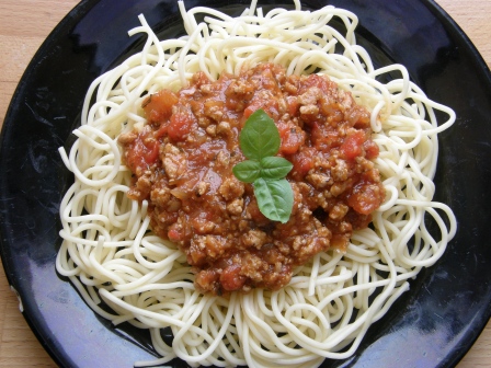 Sos do spaghetti z pomidorów w puszce