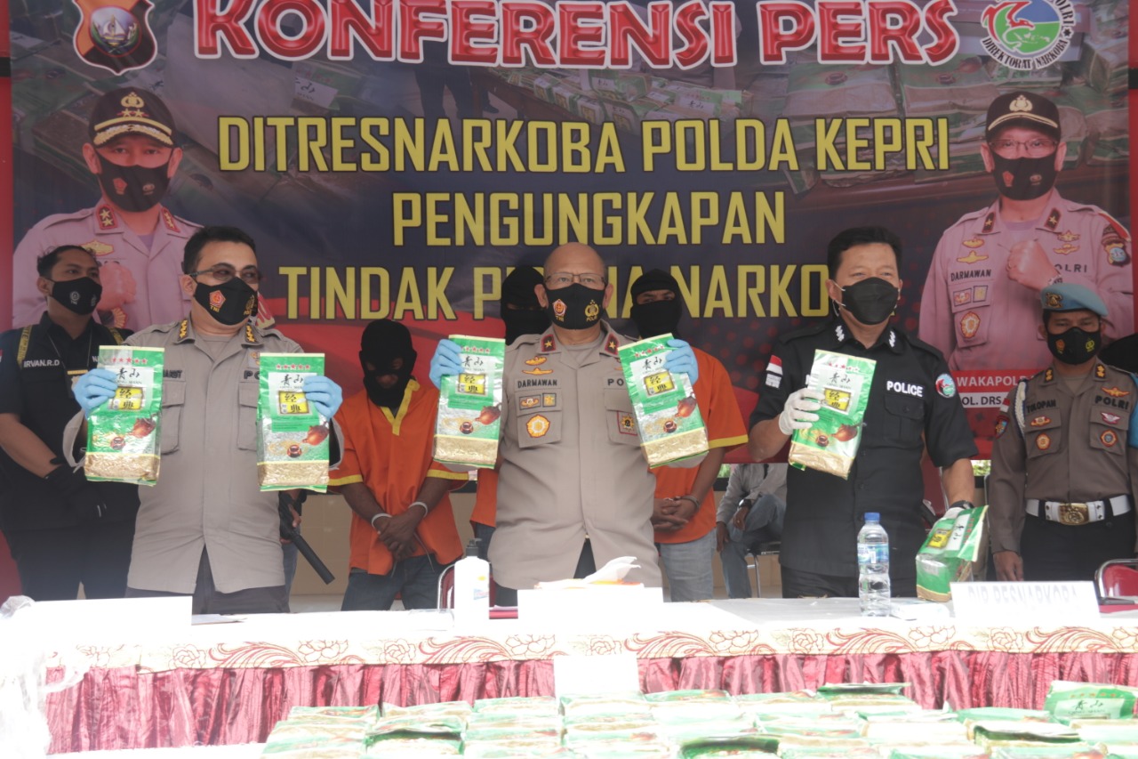 Dit Resnarkoba Polda Kepri Amankan 46 Kg  Narkotika Jenis Sabu Dari Tiga Orang Tersangka