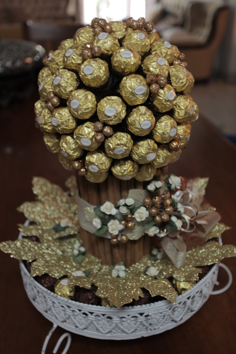 Top Hantaran Coklat Ferrero Rocher, Meja Dapur