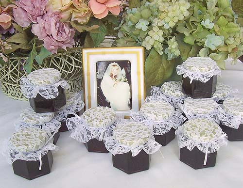 Modern Wedding Favor Ideas