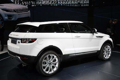 New Range Rover Evoque Live Paris 2010