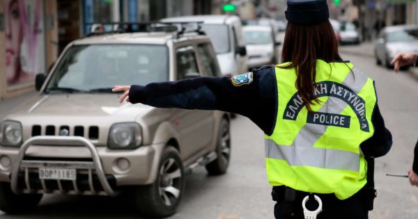 Υπερψηφίστηκε στη Βουλή το νομοσχέδιο για τα πρόστιμα του ΚΟΚ που συνδέονται με το εισόδημα