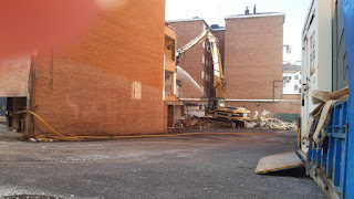 Demolición del edificio del instituto Trueba