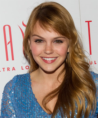 Aimee Teegarden Hairstyles