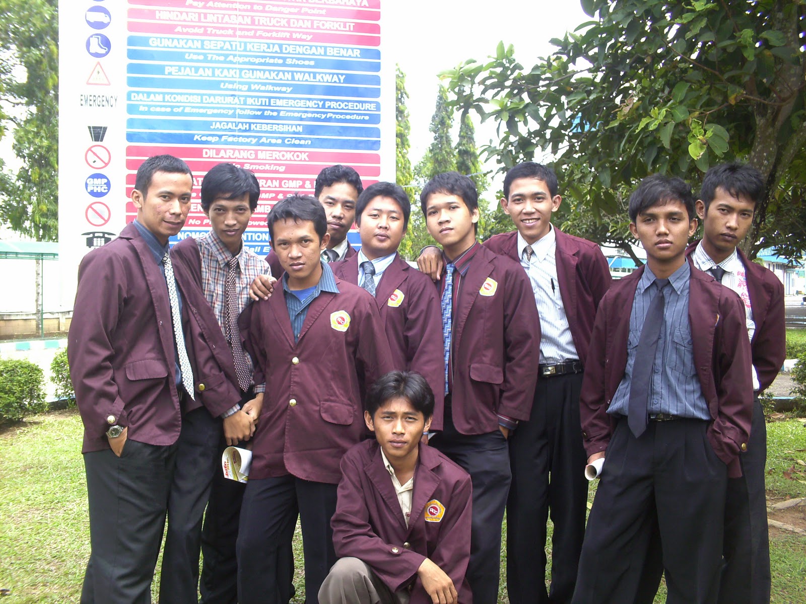 Penulis belajar di kampus ini selama 2 tahun pada tahun ajaran 2007 2009 Penulis mengambil study Bahasa Inggris di DCC saat saya masih belajar S1 di IAIN