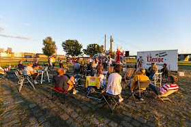 https://www.express.de/duesseldorf/ploetzlich-ein-hauch-von-kirmes-halbangst-rockte-spontan-die-duesseldorfer-rheinwiese-37067054