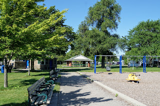 Children's Playground and Picnic area in Sunnyside Park