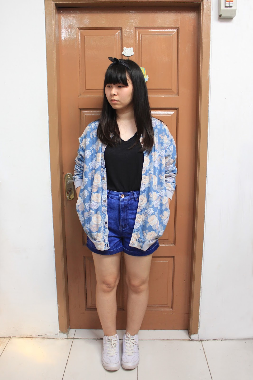 how to wear floral denim jacket