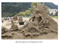 Esculturas en la arena
