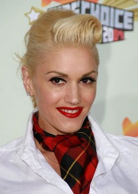 gwen stefani with brown hair