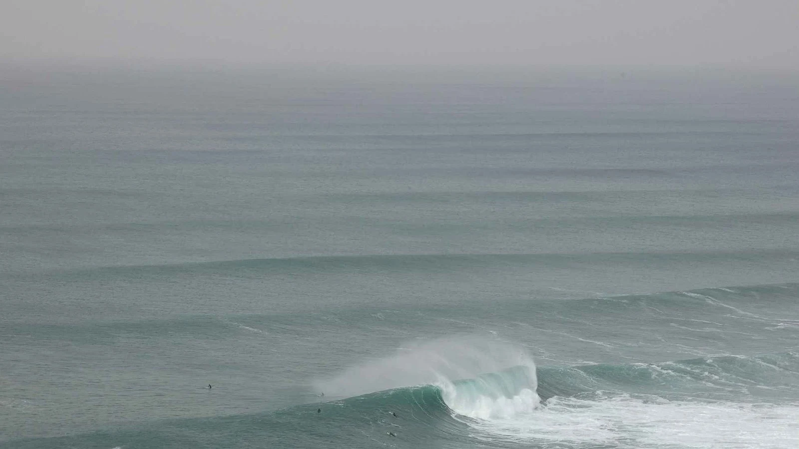 Calima y olas grandes en Meñakoz