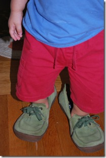 2009-09-03 Mama shoes 004