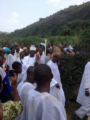 Ooni of ife, Oba Enitan Ogunwusi returns from ilofi