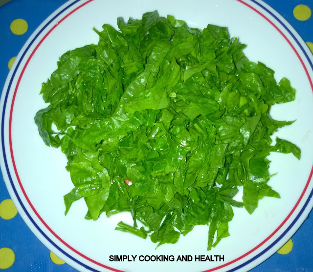 Cut pieces of Di Huang Miao / malabar-spinach