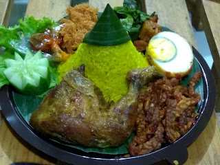 Tumpeng Mini