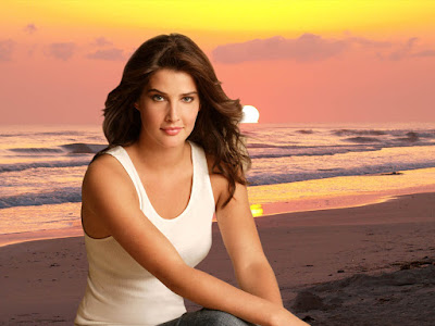 Cobie Smulders Canada naked pics model Canadian images breast ...
