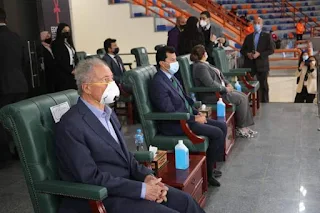 وزير الرياضة ورئيس الإتحاد الدولي لليد يشهدان مباراة أنجولا واليابان بالصالة المغطاة بالإسكندرية