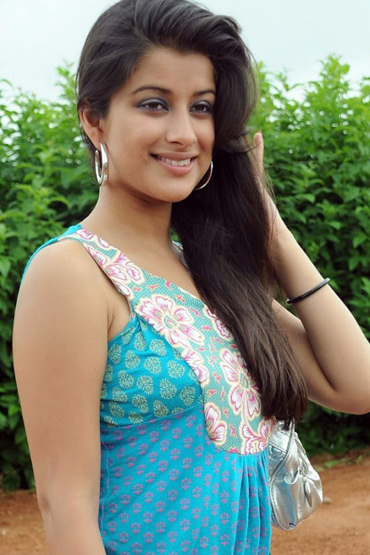 Saradaga Kasepu Actress Madhurima new pics unseen pics