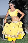 shreya vyas latest hot pics-thumbnail-24