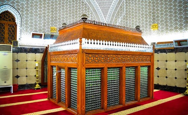 Imam Abu Hanifa  