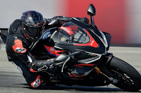 2023 Alpinestars Supertech R10 Helmet: The first full face road helmet from the firm in their 60-year