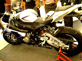 BMW S1000RR 3 ASY RIDE 2010